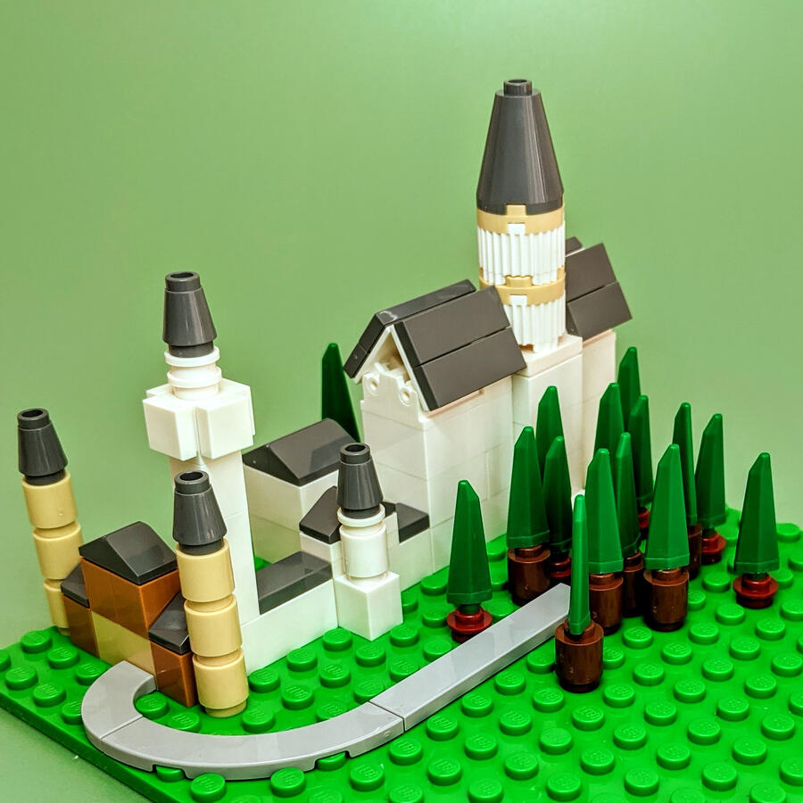 LEGO Neuschwanstein Castle landmark model instructions