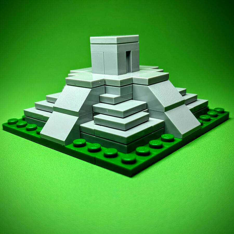 LEGO Chichen Itza landmark model instructions
